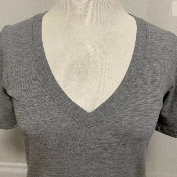 Lululemon Love Tee Heathered Gray Size 4 - Picture 2 of 5
